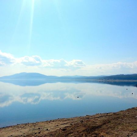 White Village Park Iskar Lake Pasarel Exterior photo